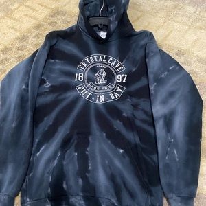 •VINTAGE CRYSTAL CAVE 1897 PUT IN BAY HOODIE